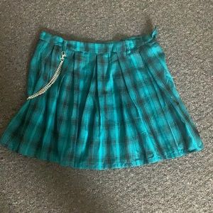 Hot topic pleated skirt